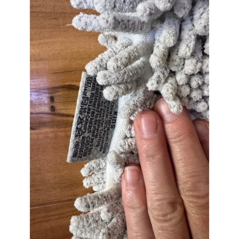 NORWEX CHENILLE Hand‎ Towel Snowman Pet to Dry Christmas EUC Purple Bathroom